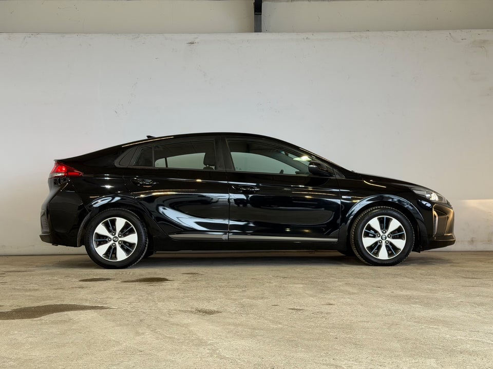 Hyundai Ioniq 1,6 PHEV Trend DCT 5d