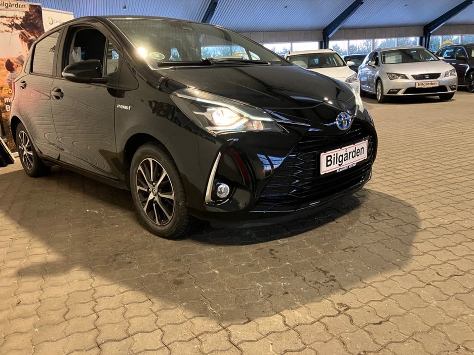 Toyota Yaris 1,5 Hybrid H2 Premium e-CVT Van 5d