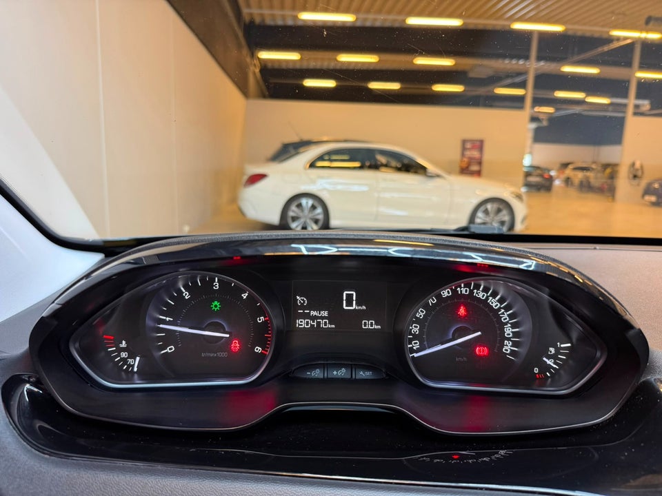 Peugeot 208 1,6 BlueHDi 100 Active 5d