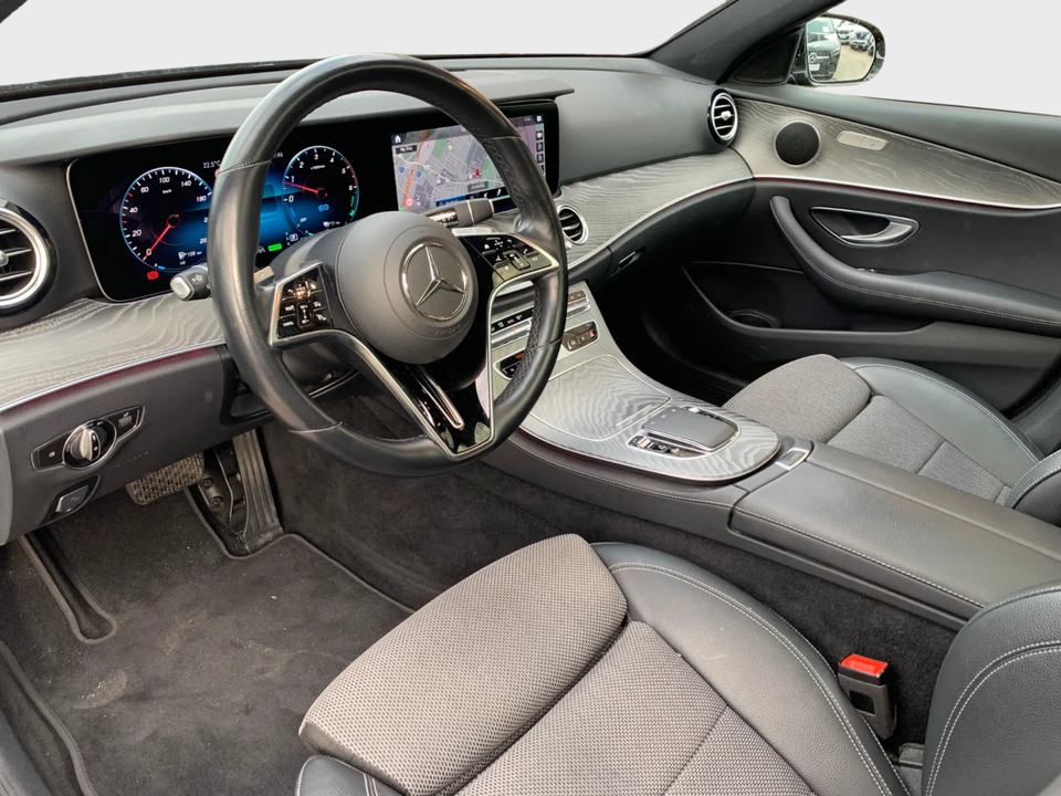 Mercedes E300 de 2,0 AMG Line aut. 4d