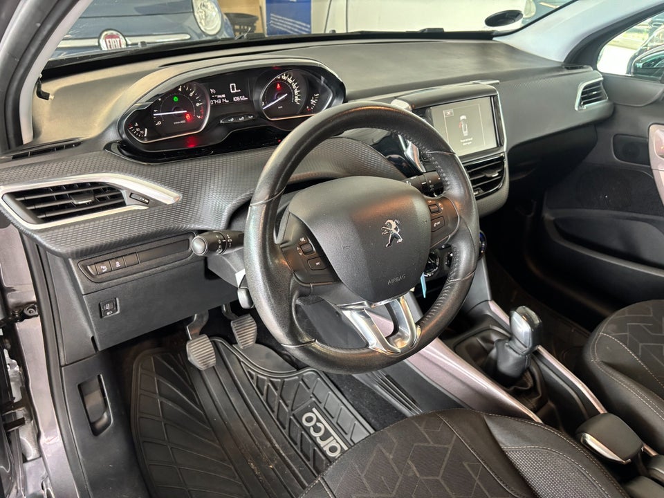 Peugeot 2008 1,2 VTi 82 Active 5d