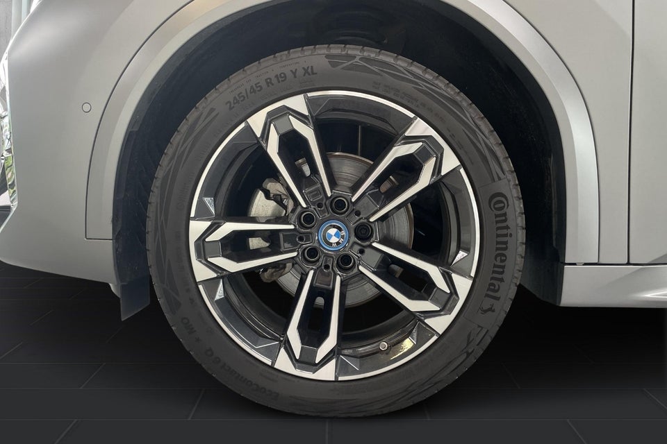 BMW iX2 eDrive20 M-Sport 5d