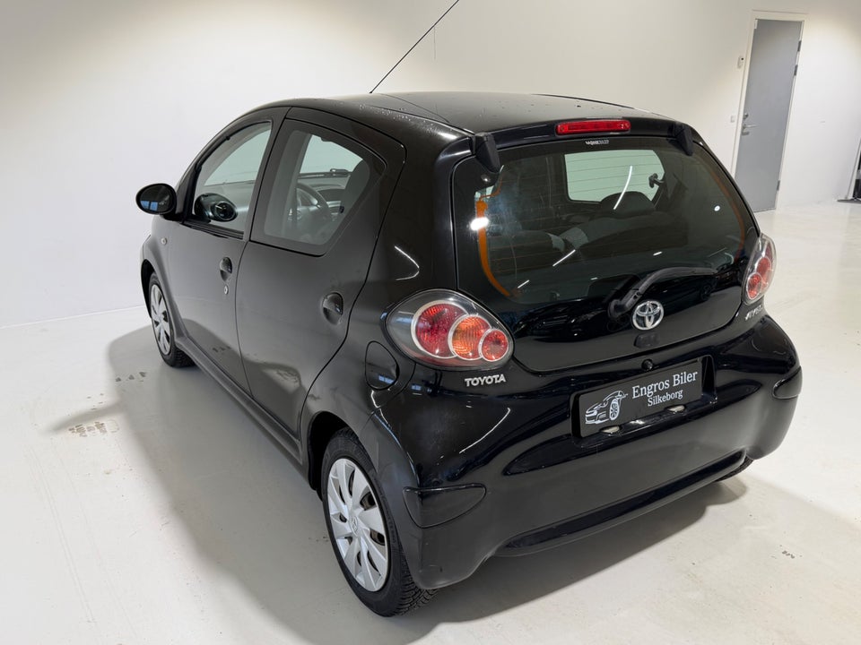 Toyota Aygo 1,0 VVT-i T1 5d