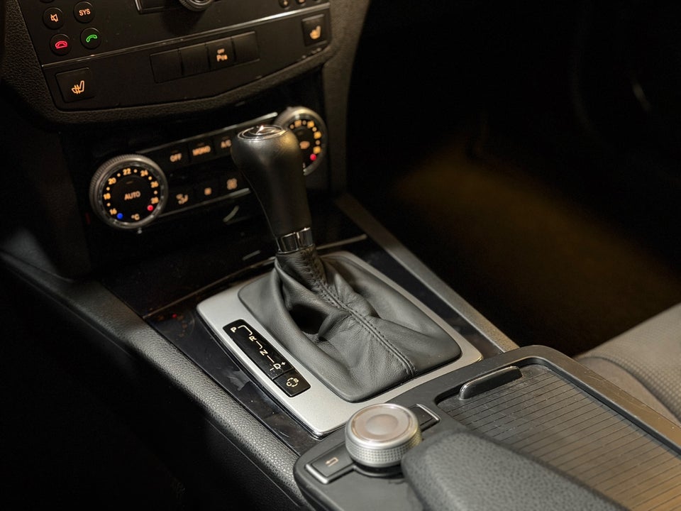 Mercedes C230 2,5 V6 Avantgarde aut. 4d