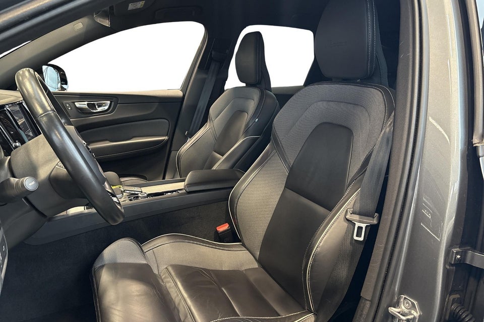 Volvo XC60 2,0 D4 190 R-Design aut. 5d