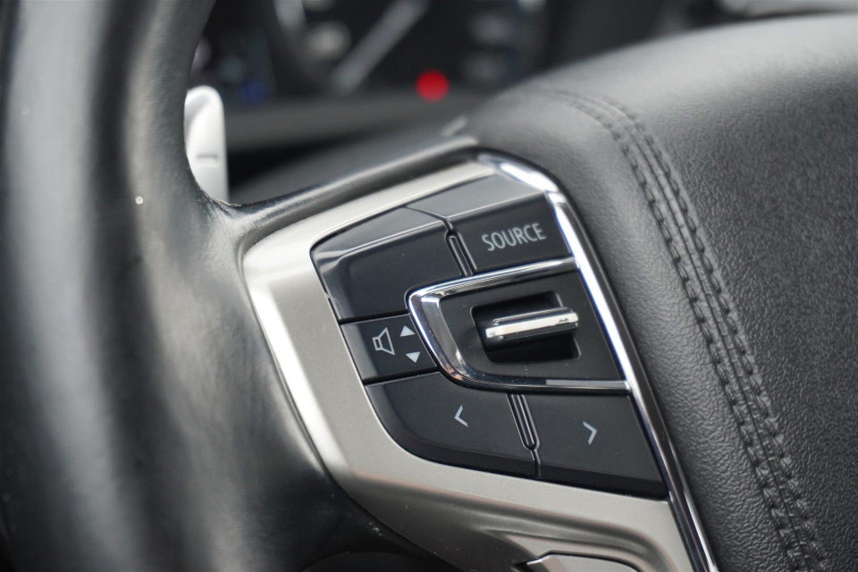 Mitsubishi Outlander 2,4 PHEV Intense CVT 4WD 5d