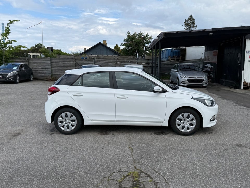 Hyundai i20 1,25 Trend 5d