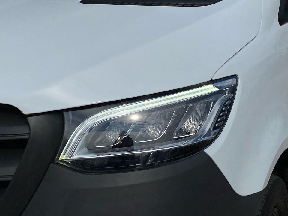 Mercedes Sprinter 215 2,0 CDi A2 Kassevogn aut. FWD