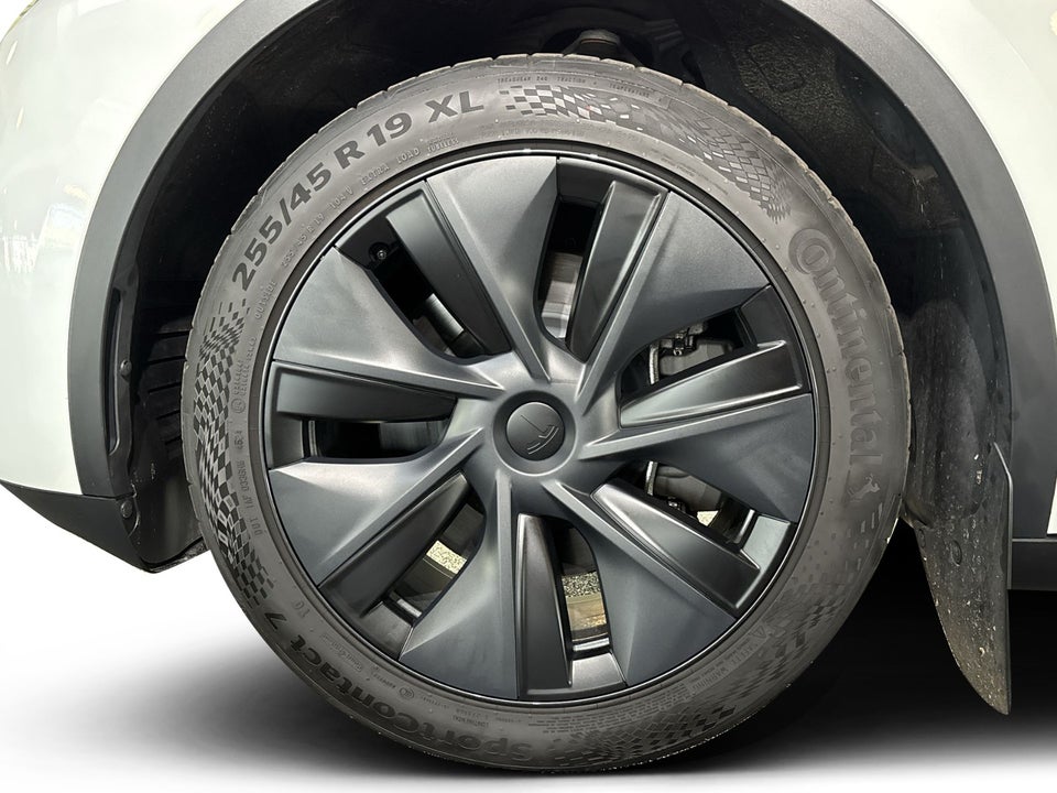 Tesla Model Y Long Range RWD 5d