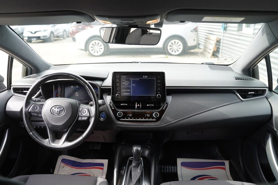 Toyota Corolla 1,8 Hybrid Premium Smart Design MDS 5d