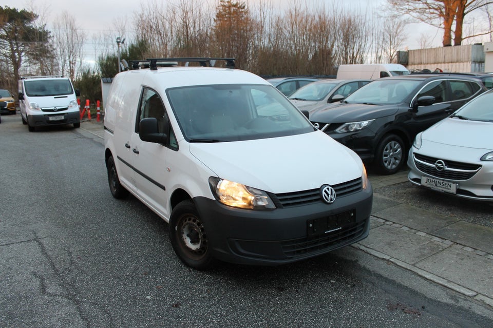 VW Caddy 1,6 TDi 102 Basis BMT Van 5d