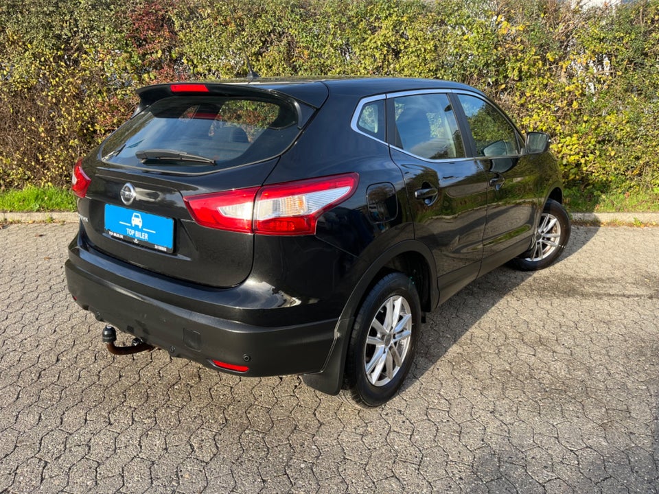 Nissan Qashqai 1,2 Dig-T 115 Tekna 5d