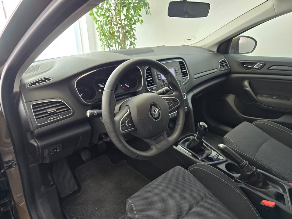 Renault Megane IV 1,2 TCe 100 Life 5d