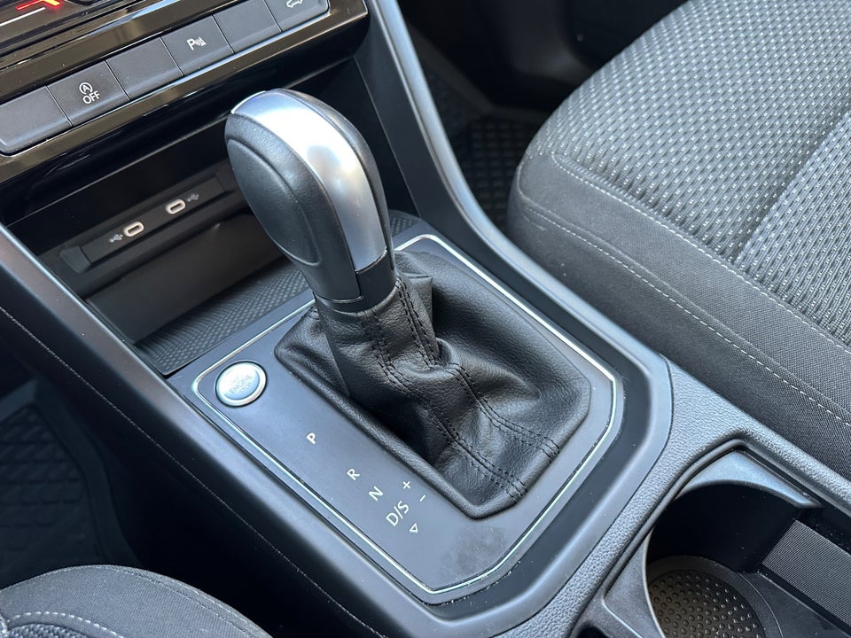 VW Touran 2,0 TDi 150 Comfortline DSG Van 5d