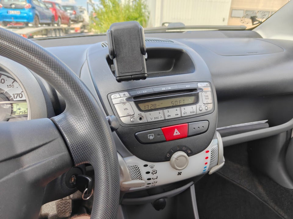 Citroën C1 1,0i SX 5d