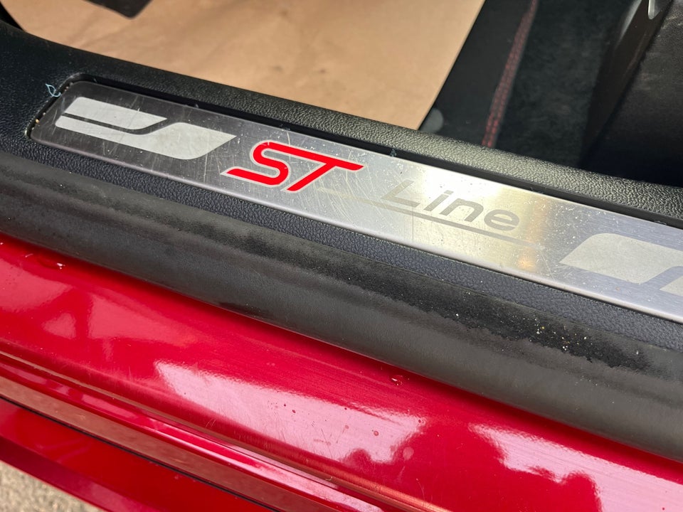 Ford Kuga 2,5 PHEV ST-Line X CVT 5d