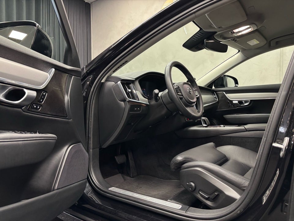 Volvo V90 2,0 T6 ReCharge Plus Dark aut. AWD 5d