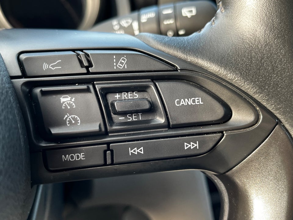 Toyota Yaris Cross 1,5 Hybrid Active Tech e-CVT 5d