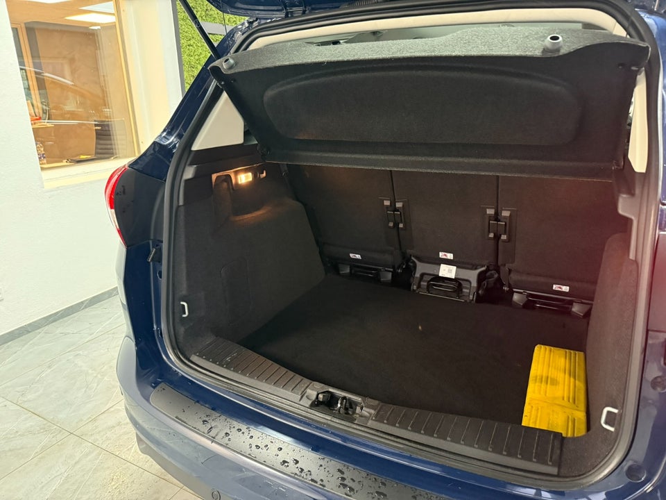 Ford C-MAX 1,0 SCTi 100 Titanium 5d