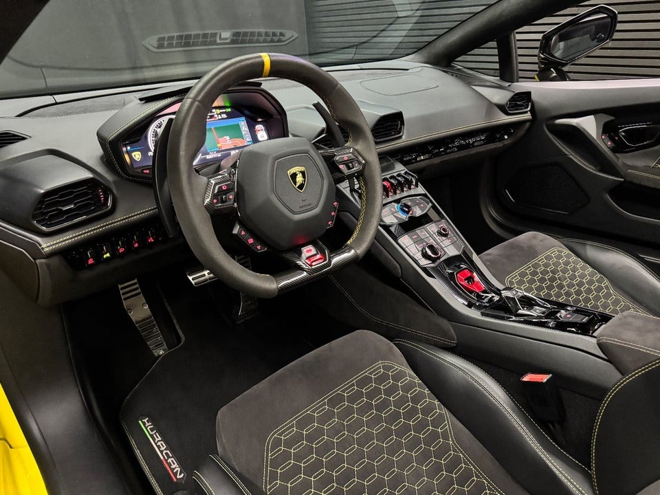 Lamborghini Huracan 5,2 Spyder LP580-2 2d