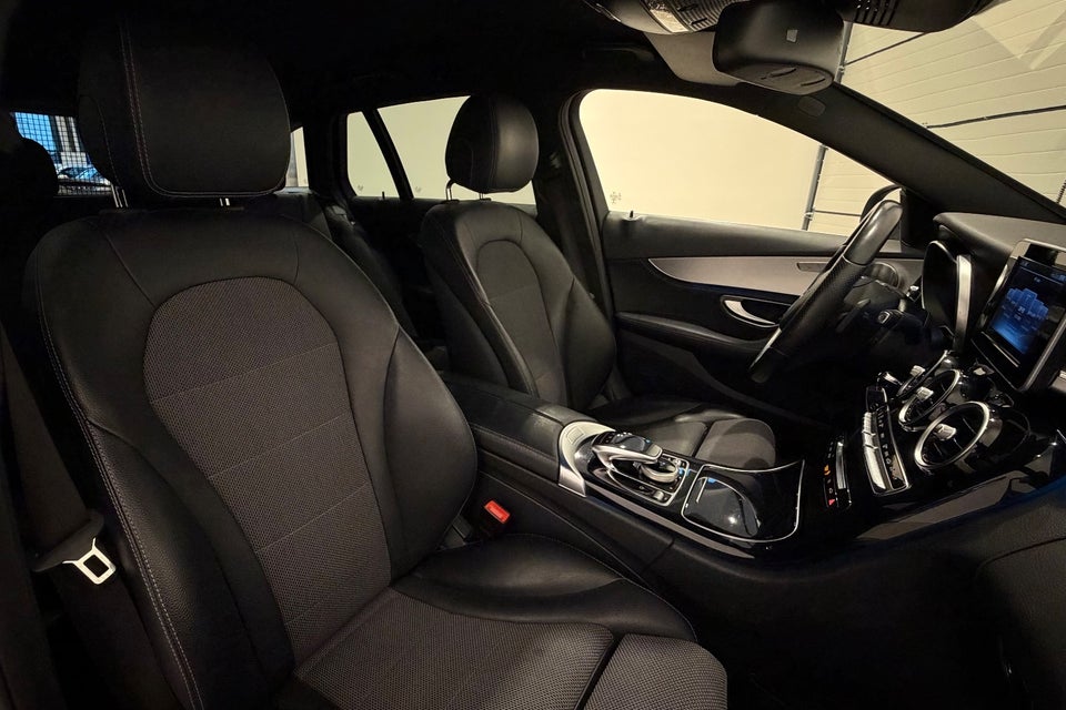 Mercedes C220 d 2,2 Avantgarde stc. aut. 5d