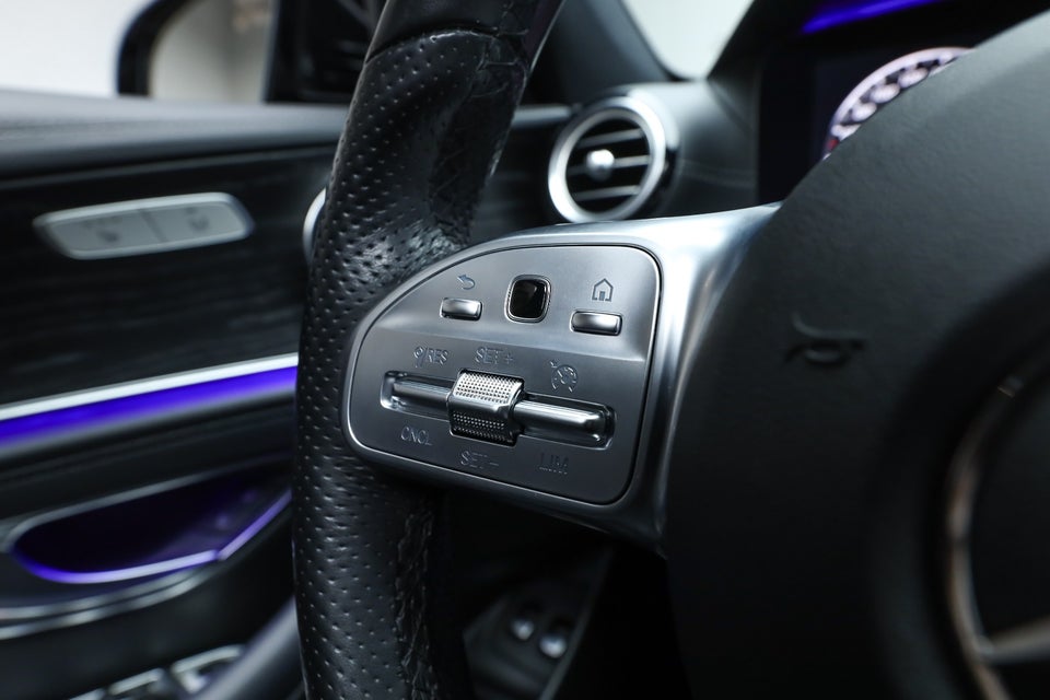 Mercedes E300 e 2,0 AMG Line aut. 4d