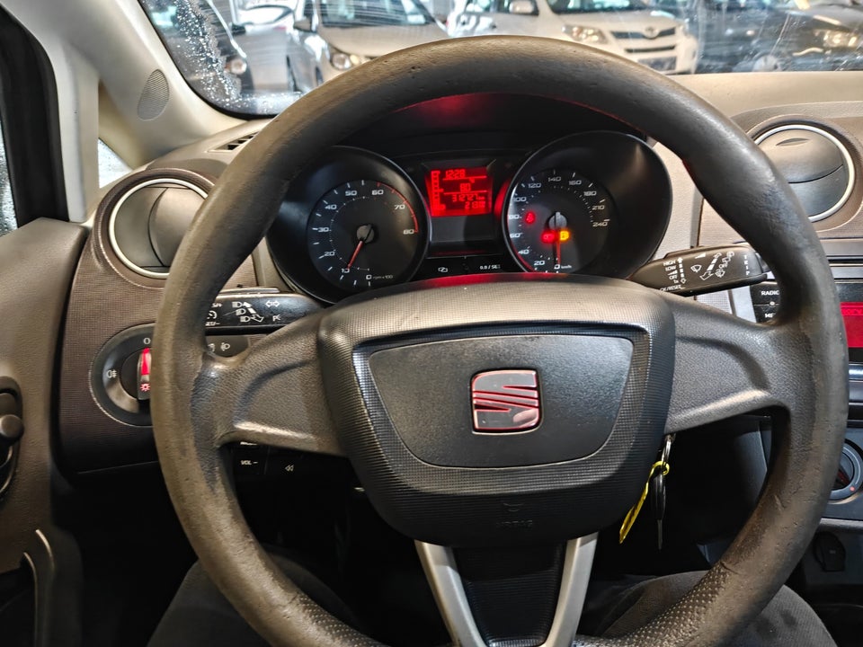 Seat Ibiza 1,4 16V Style ST 5d