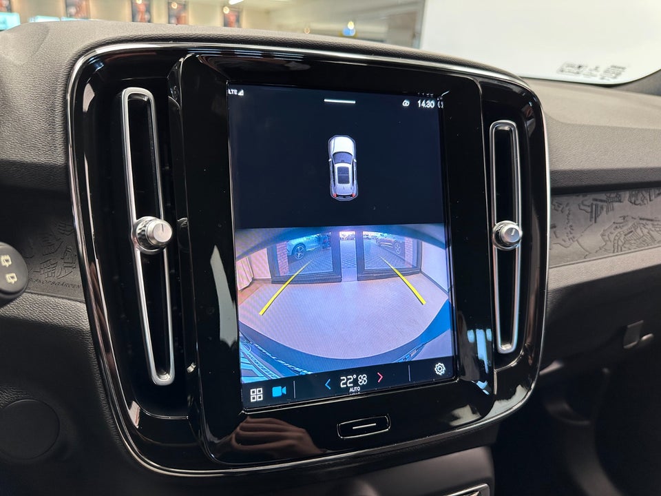 Volvo XC40 P6 ReCharge Plus 5d