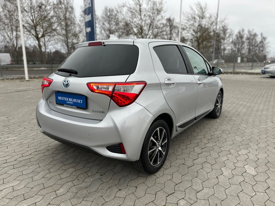 Toyota Yaris 1,5 Hybrid H3 Design e-CVT 5d