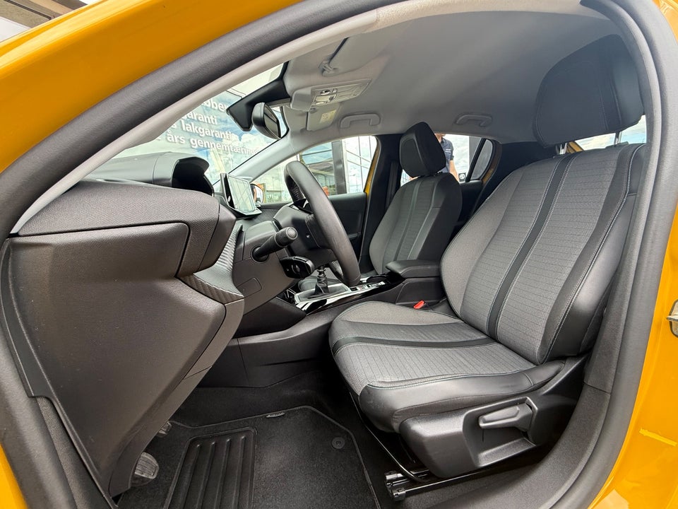Peugeot 208 1,2 PureTech 100 Allure 5d