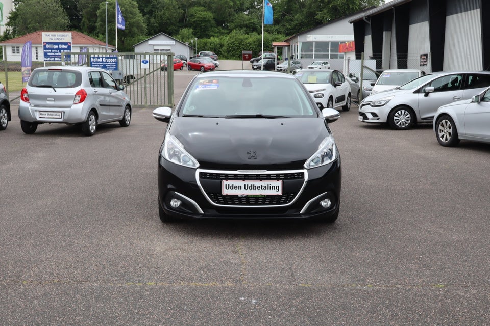 Peugeot 208 1,5 BlueHDi 100 Allure Sky 5d
