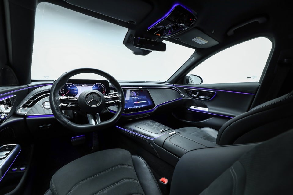 Mercedes E300 e 2,0 AMG Line stc. aut. 5d