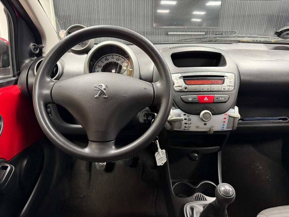 Peugeot 107 1,0 Champion 5d