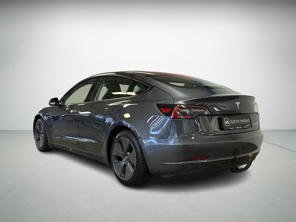 Tesla Model 3 Long Range AWD 4d