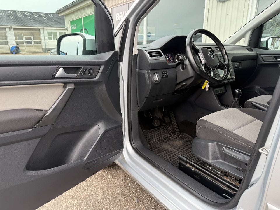 VW Caddy 2,0 TDi 102 Comfortline BMT 4d