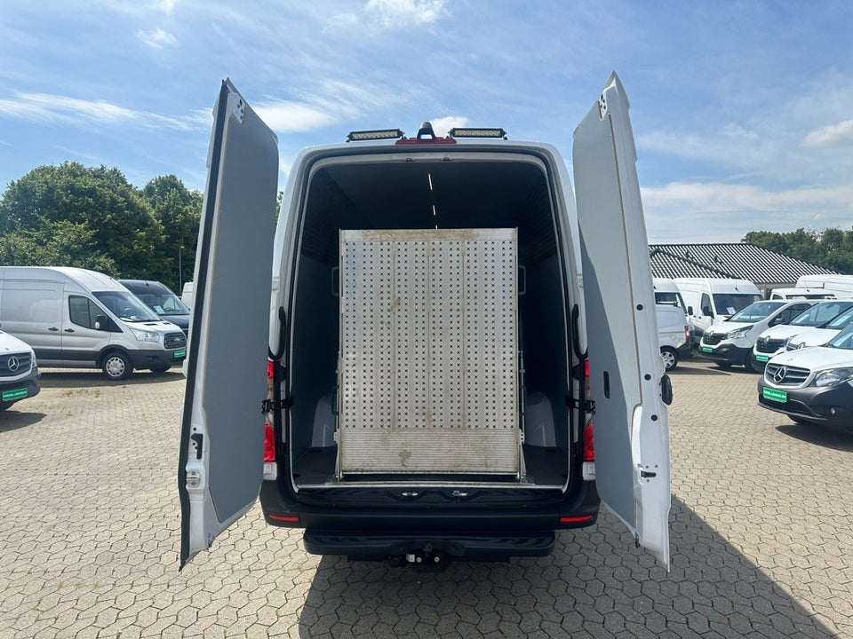 Mercedes Sprinter 317 2,0 CDi A3 Kassevogn aut. RWD