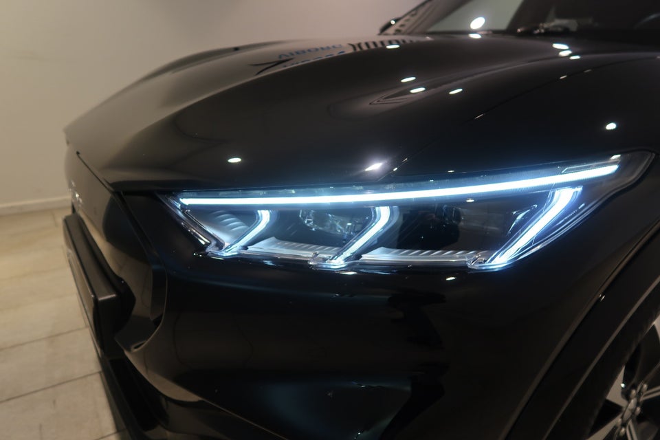 Ford Mustang Mach-E 98 Premium Extended Range AWD 5d