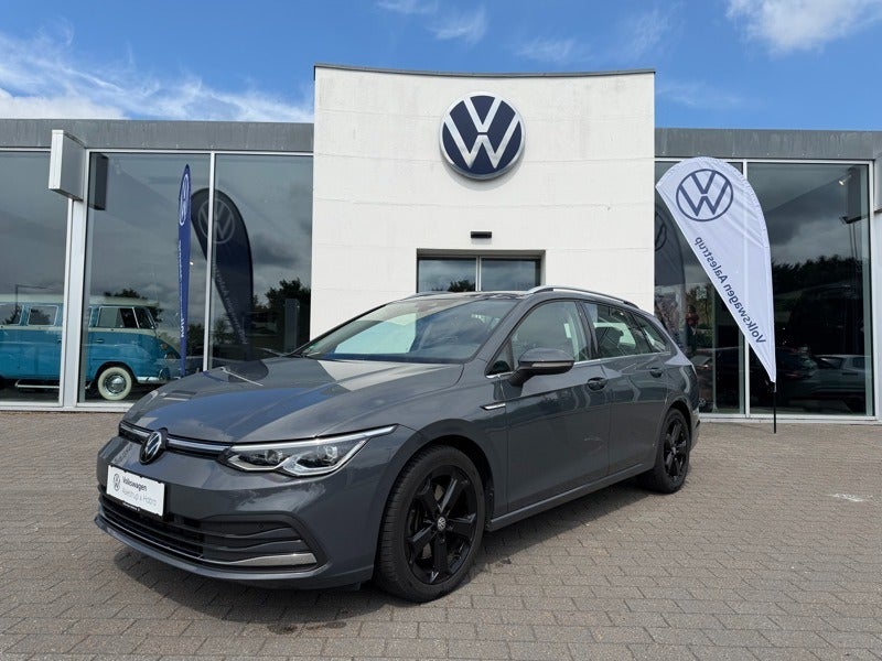 VW Golf VIII 2,0 TDi 150 Style Variant DSG 5d
