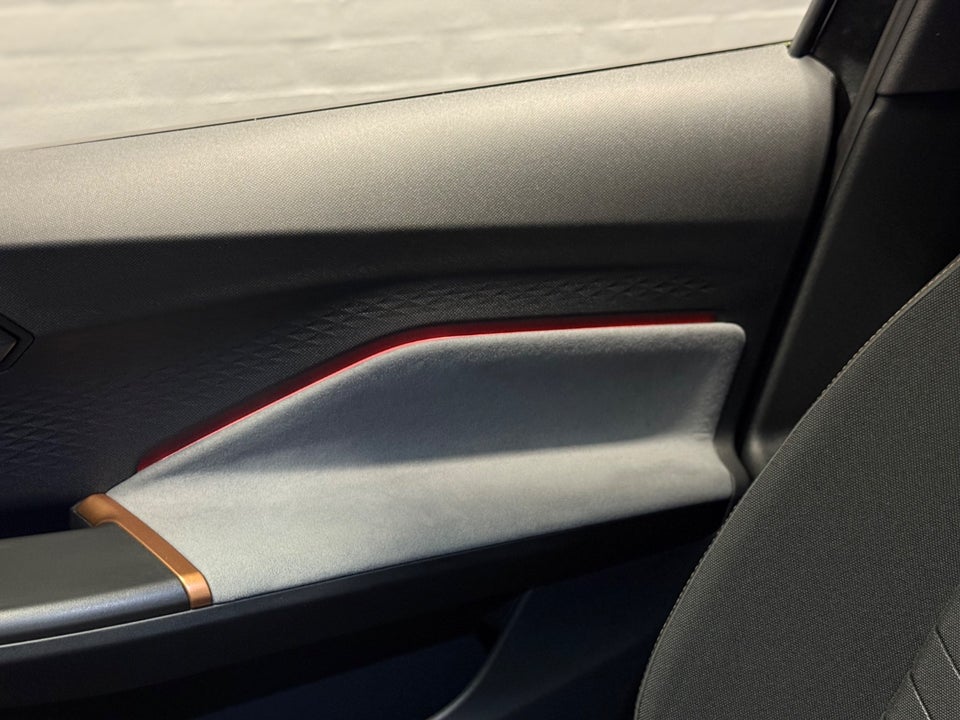 Cupra Born 77 e-Boost Business Edition+ 5d