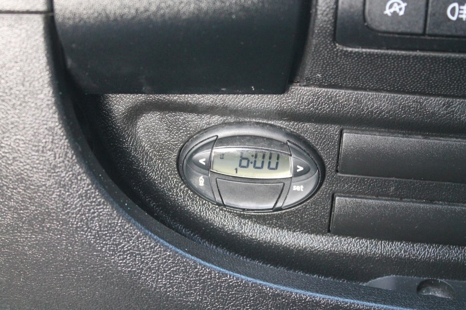 Peugeot Boxer 333 2,2 BlueHDi 140 L3H2 Premium