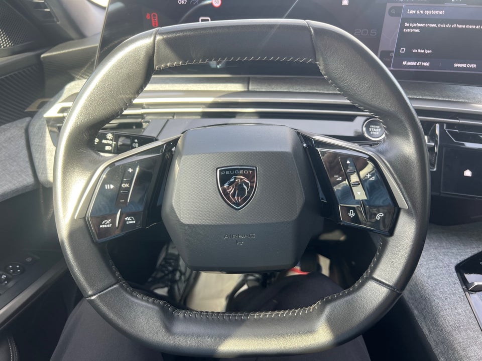 Peugeot e-5008 77 Allure 7prs 5d