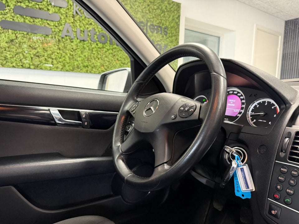 Mercedes C200 2,2 CDi BE 4d