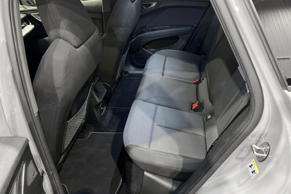 Audi Q4 e-tron 40 Attitude 5d