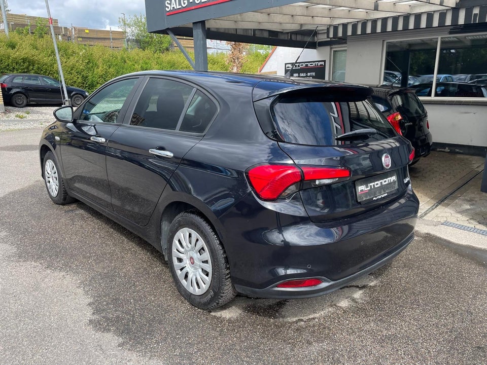 Fiat Tipo 1,4 T-Jet 120 Easy 5d