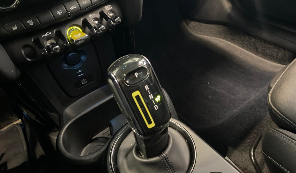 MINI Cooper SE Maximise 3d