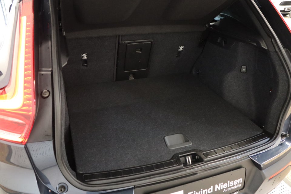 Volvo XC40 1,5 T5 ReCharge R-Design aut. 5d