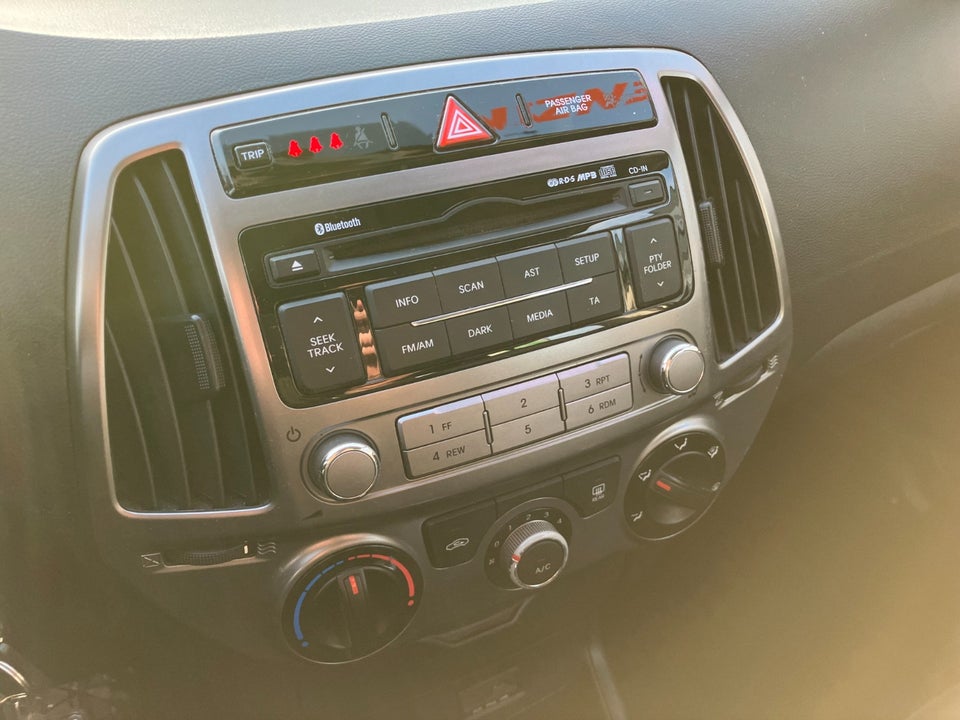 Hyundai i20 1,25 Classic XTR 5d