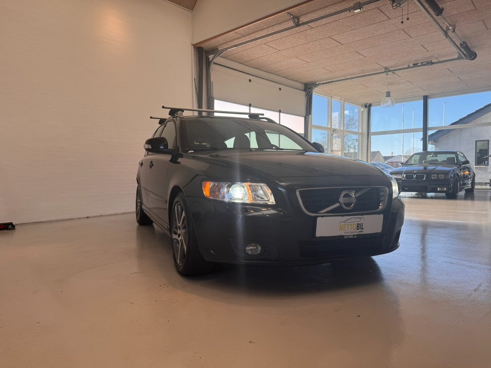 Volvo V50 1,6 D2 115 Momentum 5d