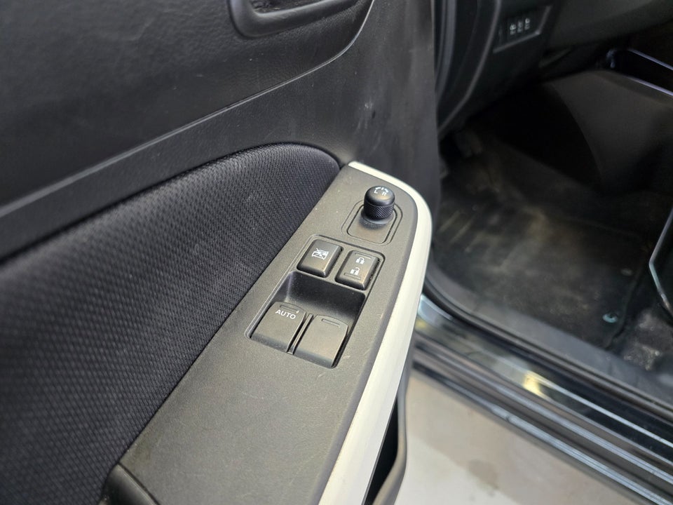 Suzuki Swift 1,2 mHybrid Action Star 5d