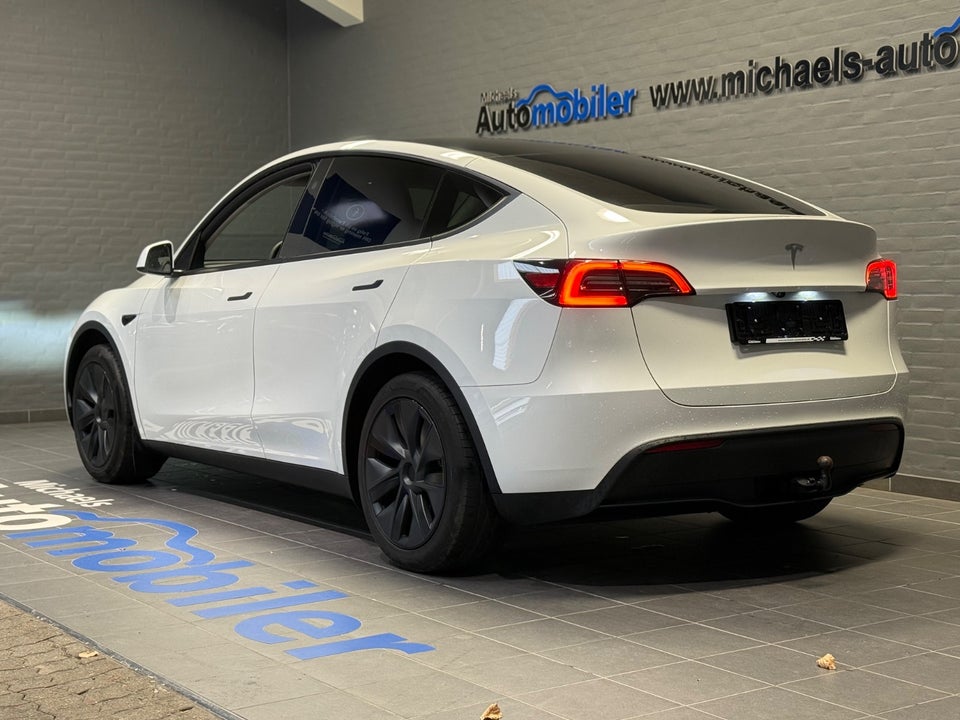 Tesla Model Y RWD 5d